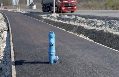 VIDEO Hidrant usred staze u Koprivnici. Izvođač radova za 24sata: Pratili smo projekt!