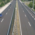 Vozači oprez! Pas na A1, a teretno vozilo u kvaru na A3