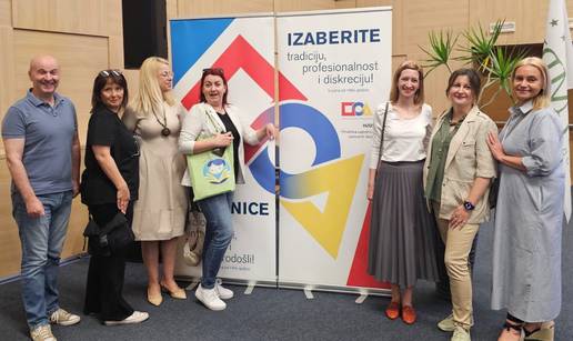 Učitelji iz regije u Vodicama, oni iz Srbije nam kažu: Ignorira nas vlast, veće plaće imaju u  C. Gori