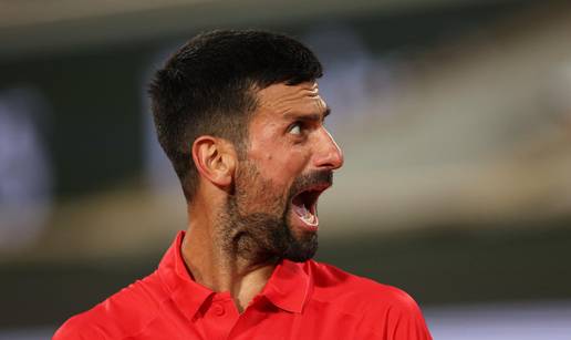 Zverev nije bio jedina 'žrtva': Đoković se požalio na navijača u Parizu, izbacili su ga s tribine!