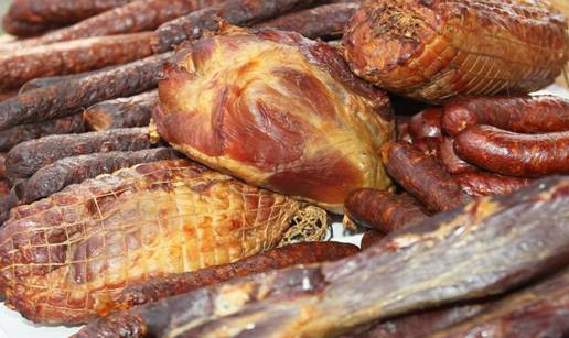 Iz kontejnera dućana u Prelogu ukrao suho meso, bilo na otpisu